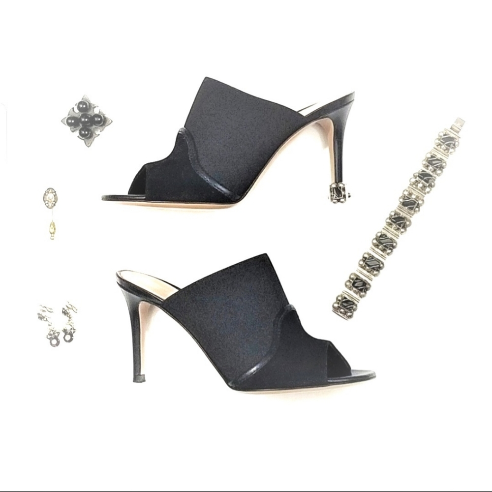 Gianvito Rossi Suede Fabric & Leather  NWT 6.5